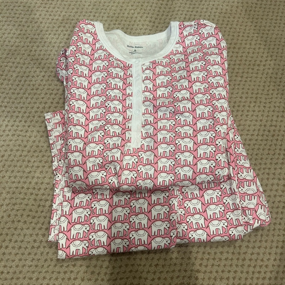 Roller Rabbit Pink and White Pajama Set Cozy Sleepwear